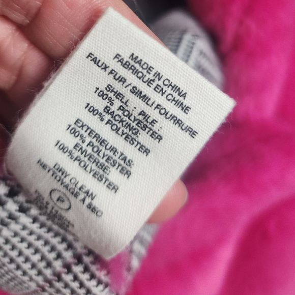 🟢SALE! AVEC LES FILLES,  HOT PINK FAUX FUR COAT - Picture 12 of 13